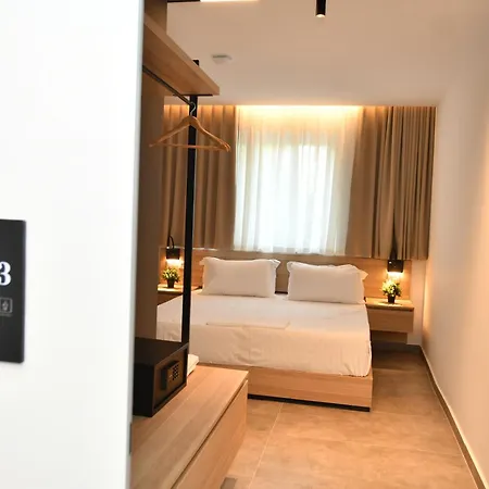 Giulia Center 4* Tirana