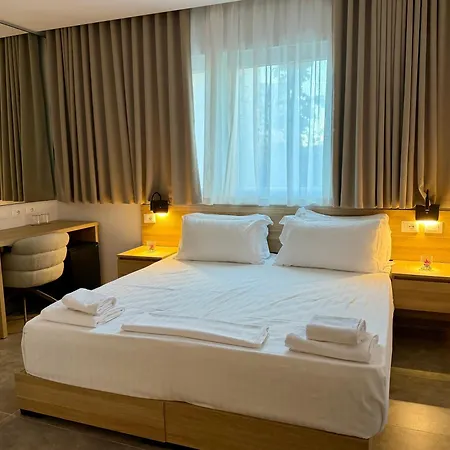 Hotel Giulia Center 4*