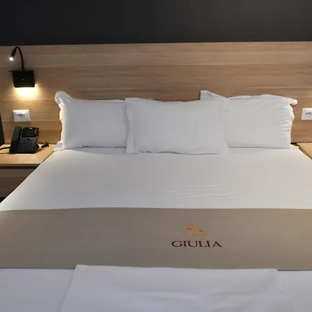 Giulia Center Hotel