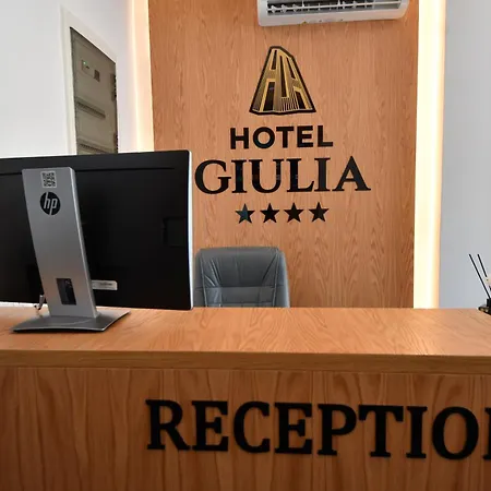 Giulia Center 4* Tirana