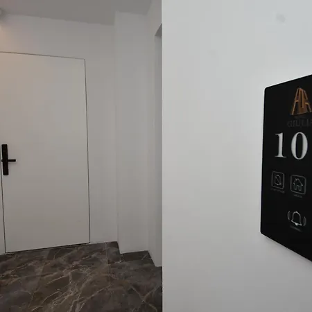 Giulia Center 4* Tirana